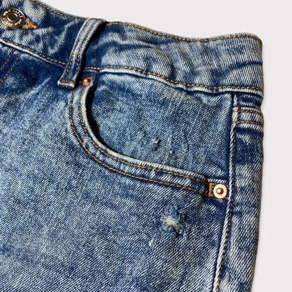 Wild Fable Distressed Raw Hemline Denim Mini Skirt Size 6 - Picture 4 of 15